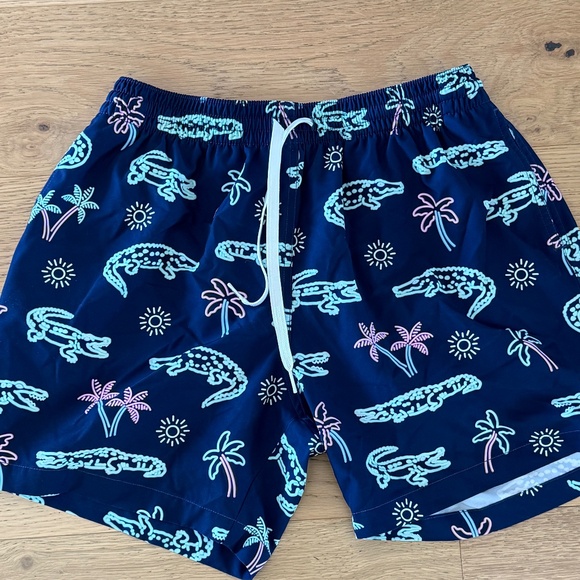 Chubbies Large Alligator Blue Swim Shorts Size Large - Picture 1 of 2